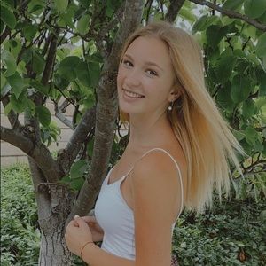 Meet your Posher, Savannah